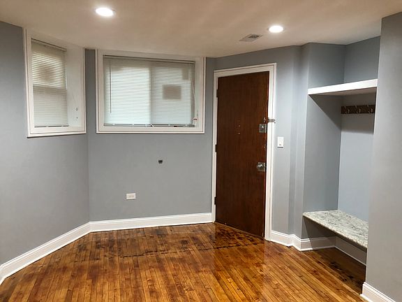 4th image of 5857 N Broadway St APT 1