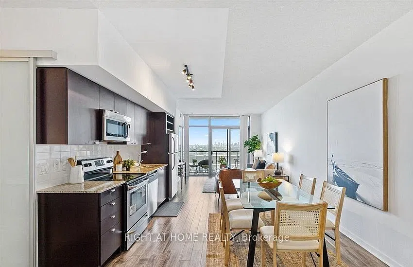 2 bed, $2,650 — Photo 2