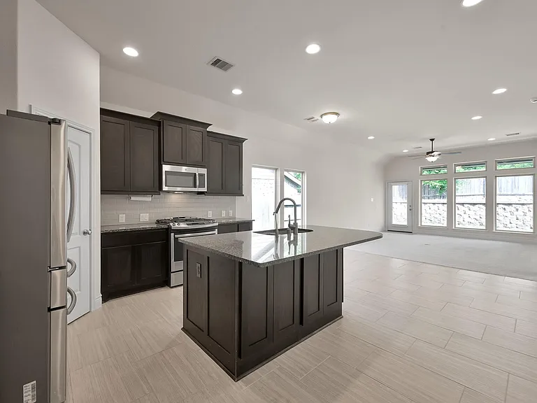 122 Kinnerly Peak Pl — Photo 9