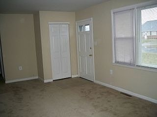 2nd image of 206 S Brownleaf Rd