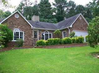 225 Hickory View Dr, Lawrenceville, GA 30046