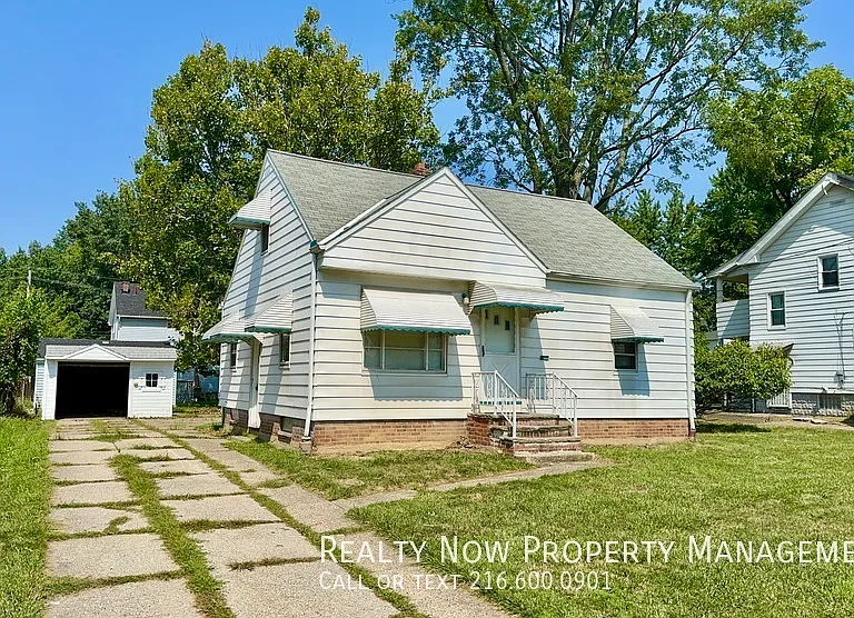 5200 Miller Ave — Photo 1