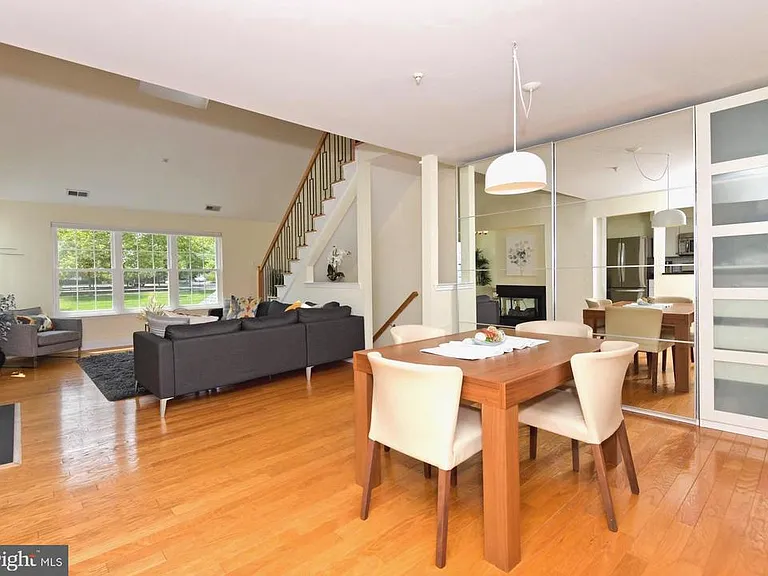 526 Brickhouse Rd — Photo 4