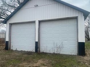 W Morgan St, Tipton, MO 65081