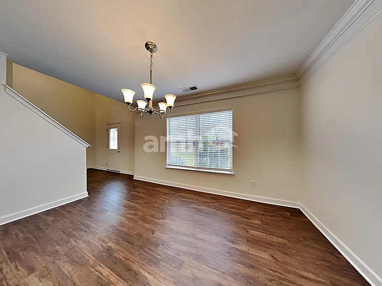 921 Sundance Dr — Photo 9