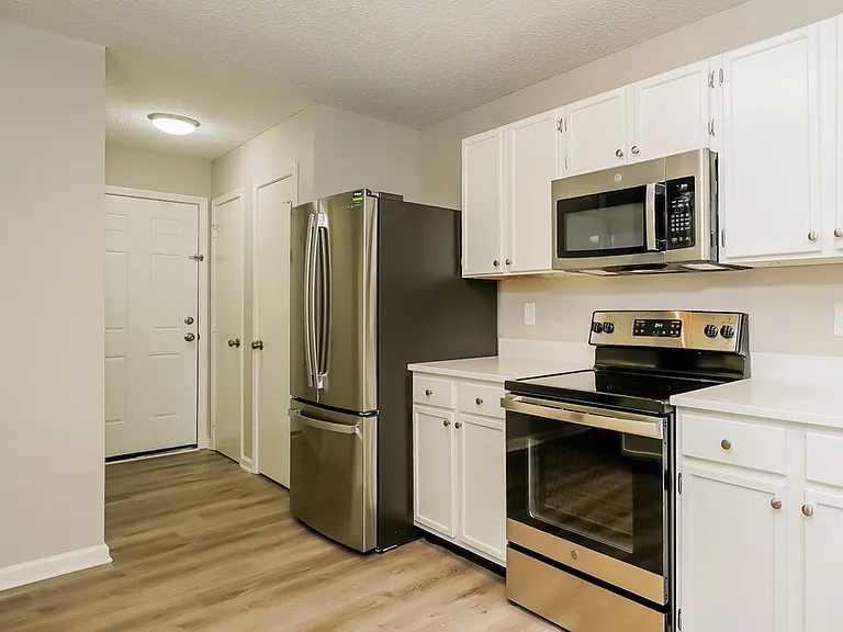 1245 Kenwood Dr — Photo 9