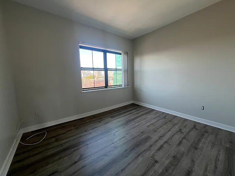 Deacon Court - 1661 Washington Street — Photo 163