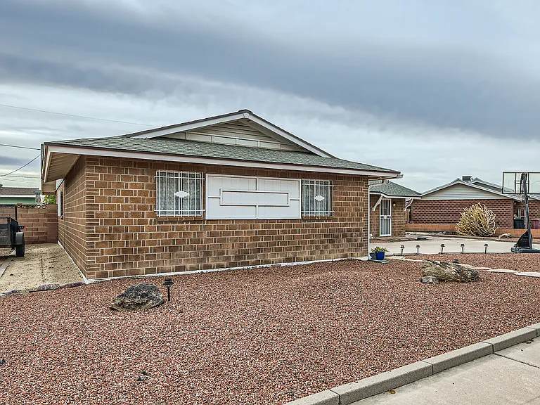8725 E Valley View Rd — Photo 24