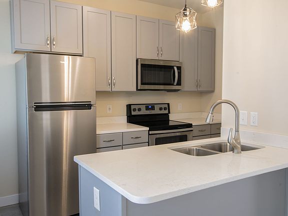 4th image of 808 N 21st St #1