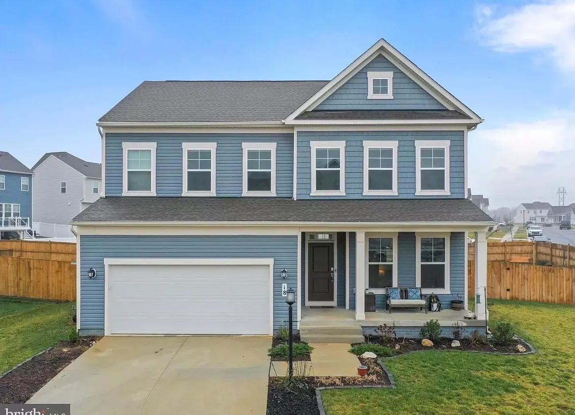 5 bed, 3.5 bath, 3634 sqft, $3,300 — Photo 4