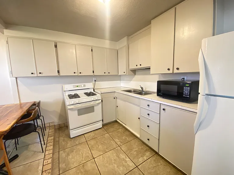 363 N 300 W — Photo 3