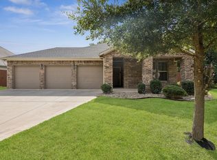 1700 Fairway Dr, Sherman, TX 75090