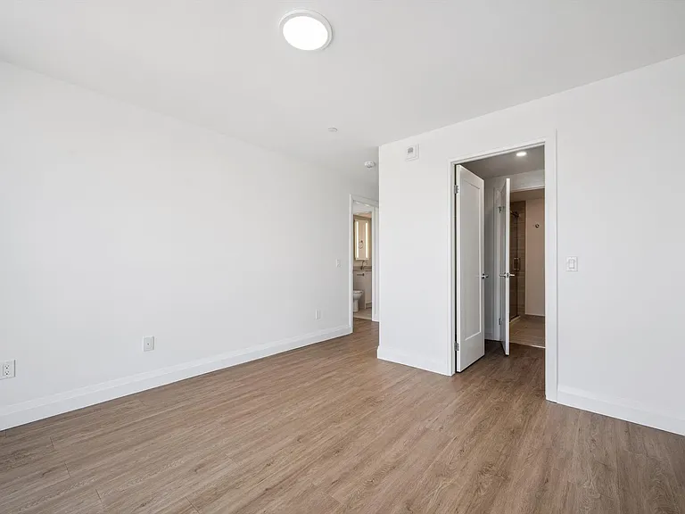 410 Westhaven St — Photo 104