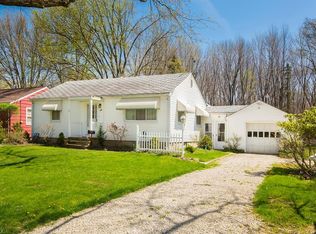 106 Andrew St, Berea, OH 44017