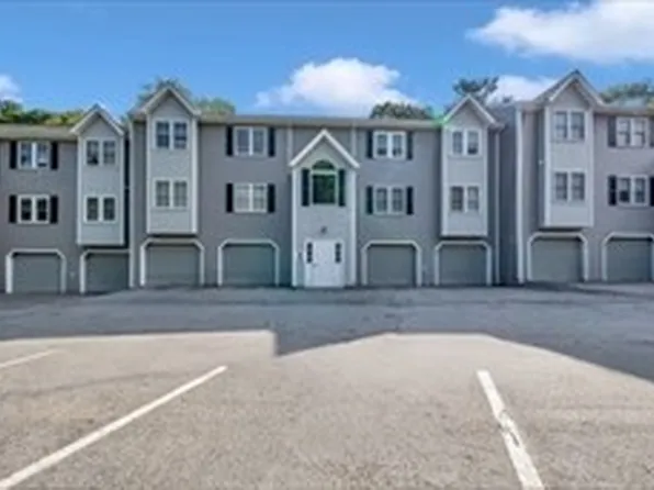 124 Tennis Plaza Rd Unit 40, Dracut, MA 01826