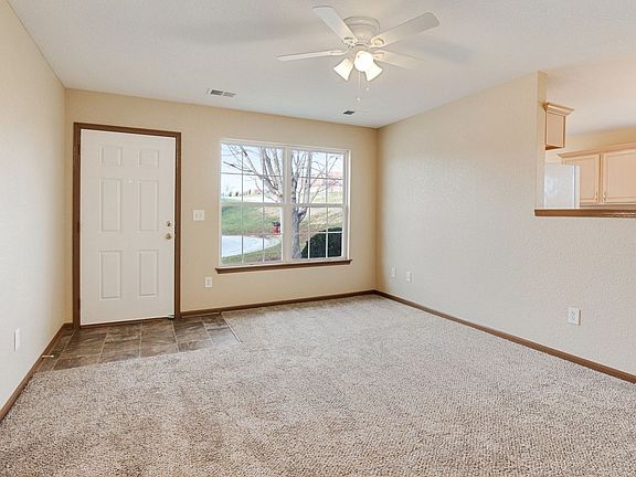 3rd image of 1400 SE Henley Ct