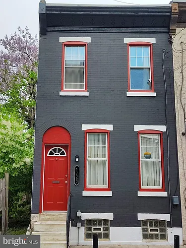 1725 N Lambert St Photo 1