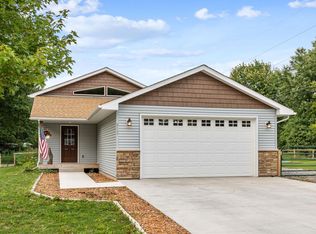 612 Lark Dr, Maple Lake, MN 55358