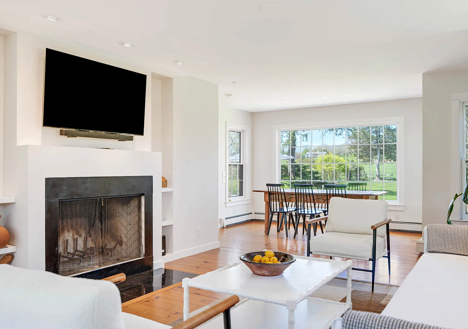 Renovated Farmhouse A, Sunset Views, Walk to Amagansett Town — Photo 4