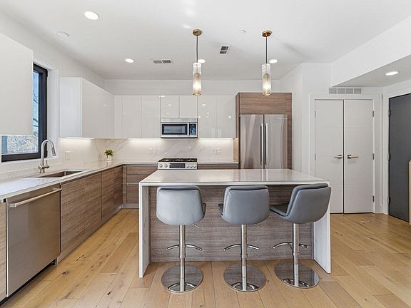 4th image of 30 Penniman Rd #302