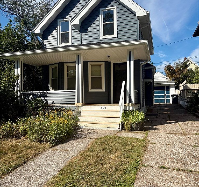 1st image of 1421 Rio St