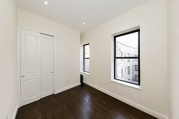 Rented by Avenues Real Estate | media 11