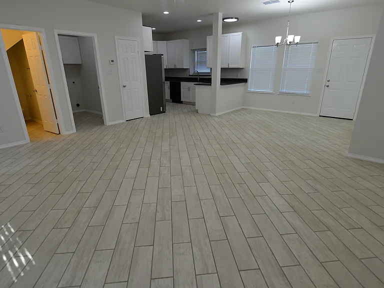 2337 Murphy Ct — Photo 4