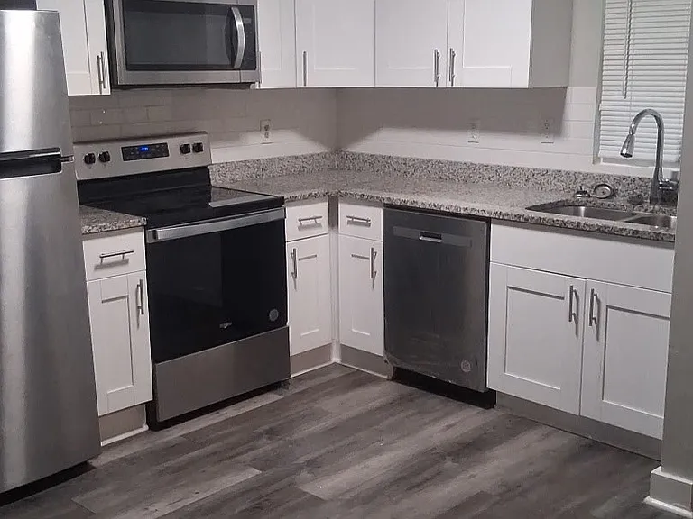 2814 1st Ave SW — Photo 14