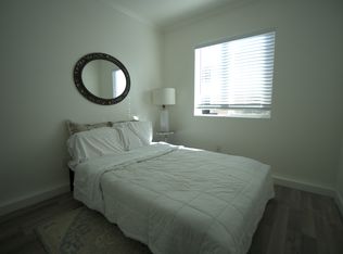 6052 Case Ave, North Hollywood, CA 91606
