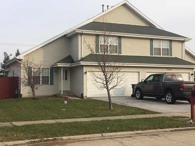 1576 Girard Ave — Photo 1