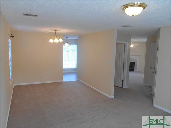 2nd image of 246 Longleaf Cir