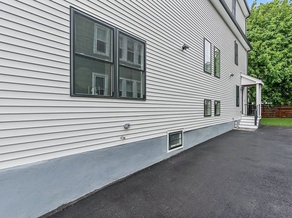 11 Bonner Ave FLOOR 2, Medford, MA 02155