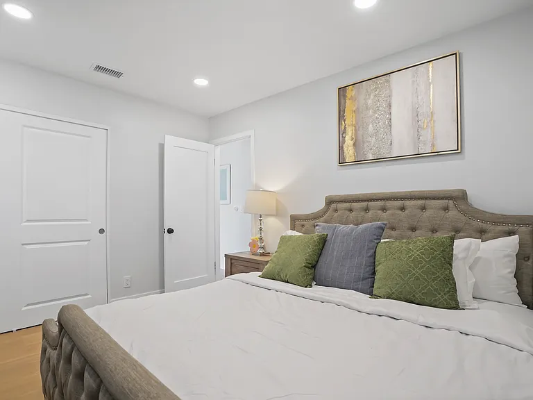 12610 Vandemere St — Photo 14
