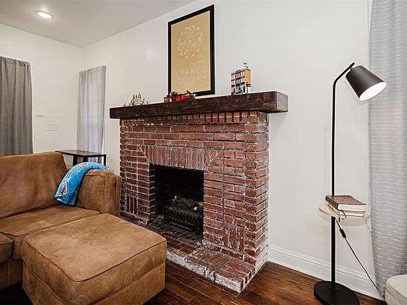 5th image of 1346 N Beard Ave