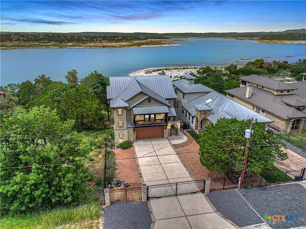 1746 Stagecoach Dr, Canyon Lake, TX 78133