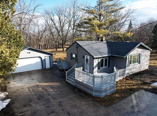 1922 W Oakwood Rd, Oak Creek, WI 53154