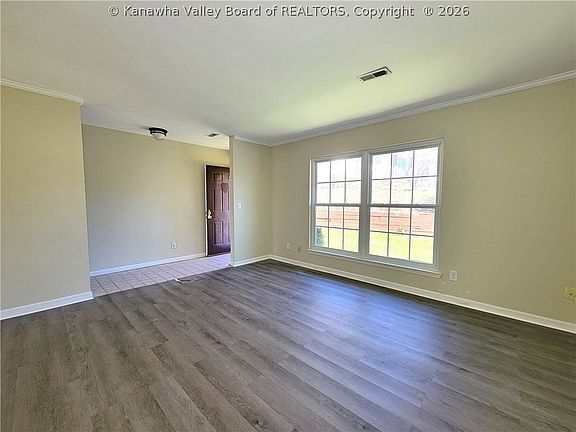 4th image of 301 Bow Hunter Rd