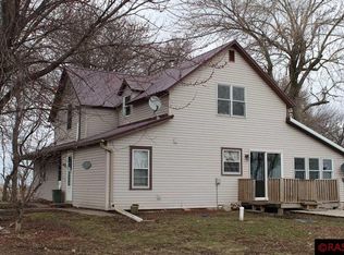 6685 423rd Ave, Blue Earth, MN 56013