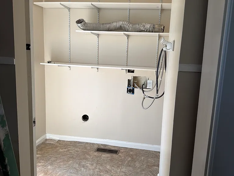 29 Viets St #1 — Photo 8