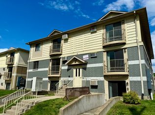 510 S Johnson St #5, Iowa City, IA 52240