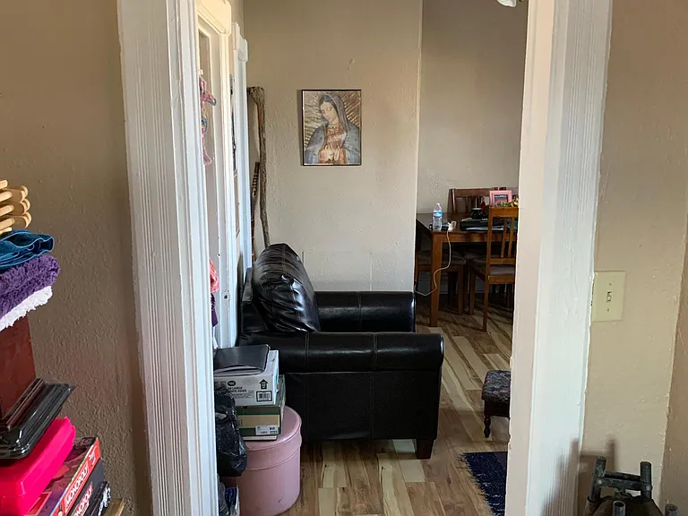 306 Broadway Ave #6 — Photo 4