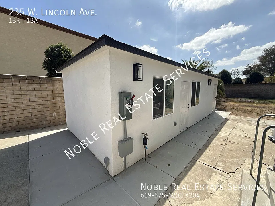 235 W Lincoln Ave