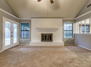 1008 Meadowlark Ln, Granbury, TX 76048