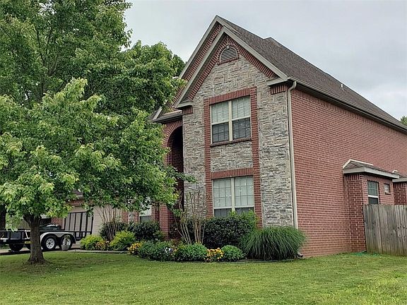 3rd image of 4259 E Broomsage Dr