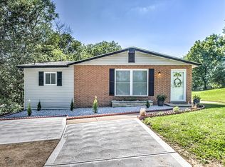 5721 Heintz Rd, Saint Louis, MO 63129