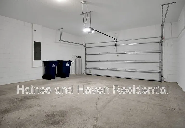 3324 Chicory Ct — Photo 32