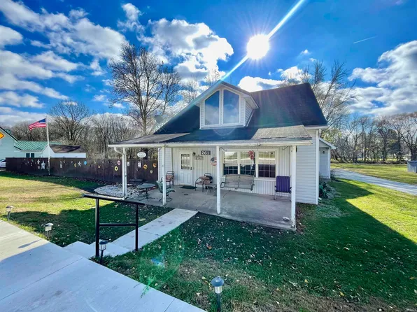 261 E Harrison St, Denver, IN 46926