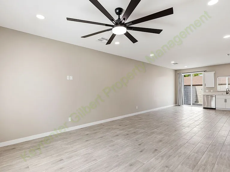511 E 8th Ave #101 — Photo 6