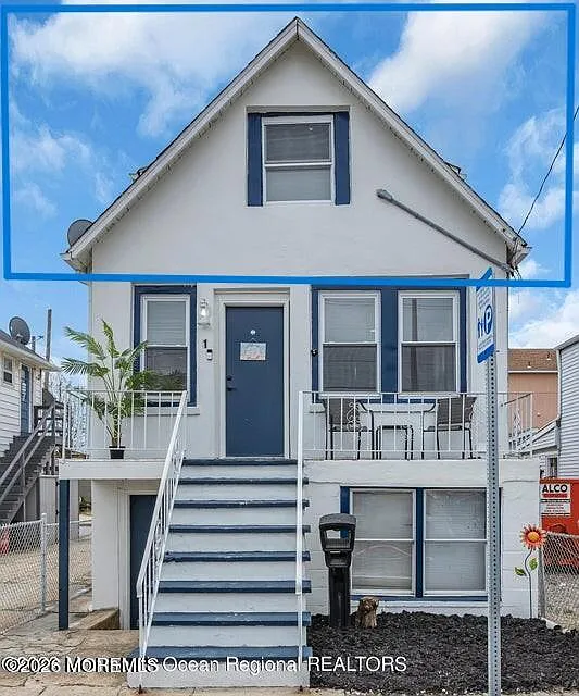 2 bed, 900 sqft, $2,300 — Photo 2