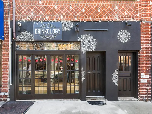 4304 34th Ave, Long Island City, NY 11101